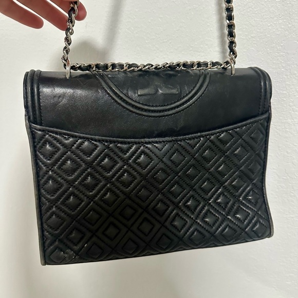 Tory Burch Fleming Leather Convertible Shoulder Bag - Black/silver - Picture 11 of 12